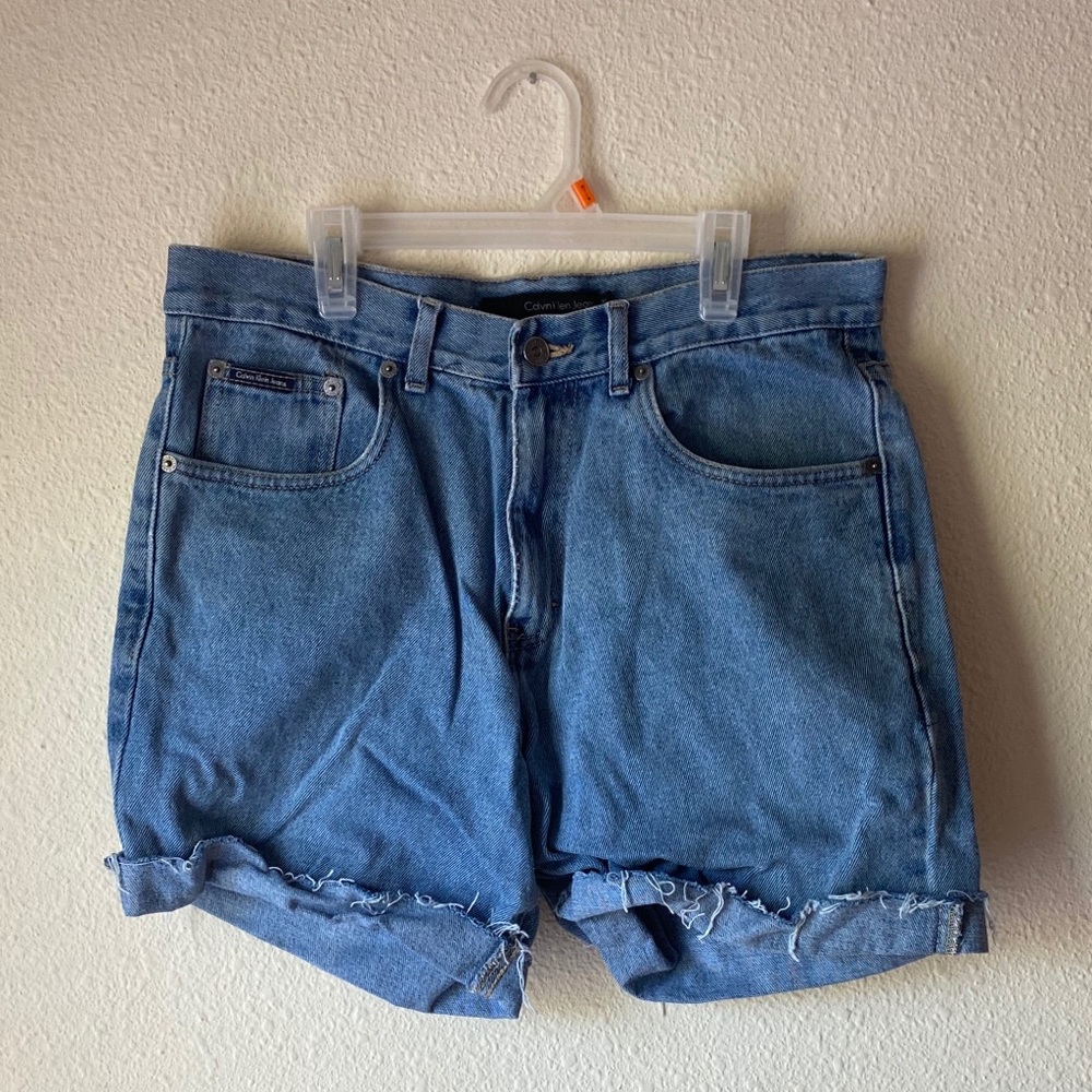 Women’s Size 32 Calvin Klein Denim Shorts